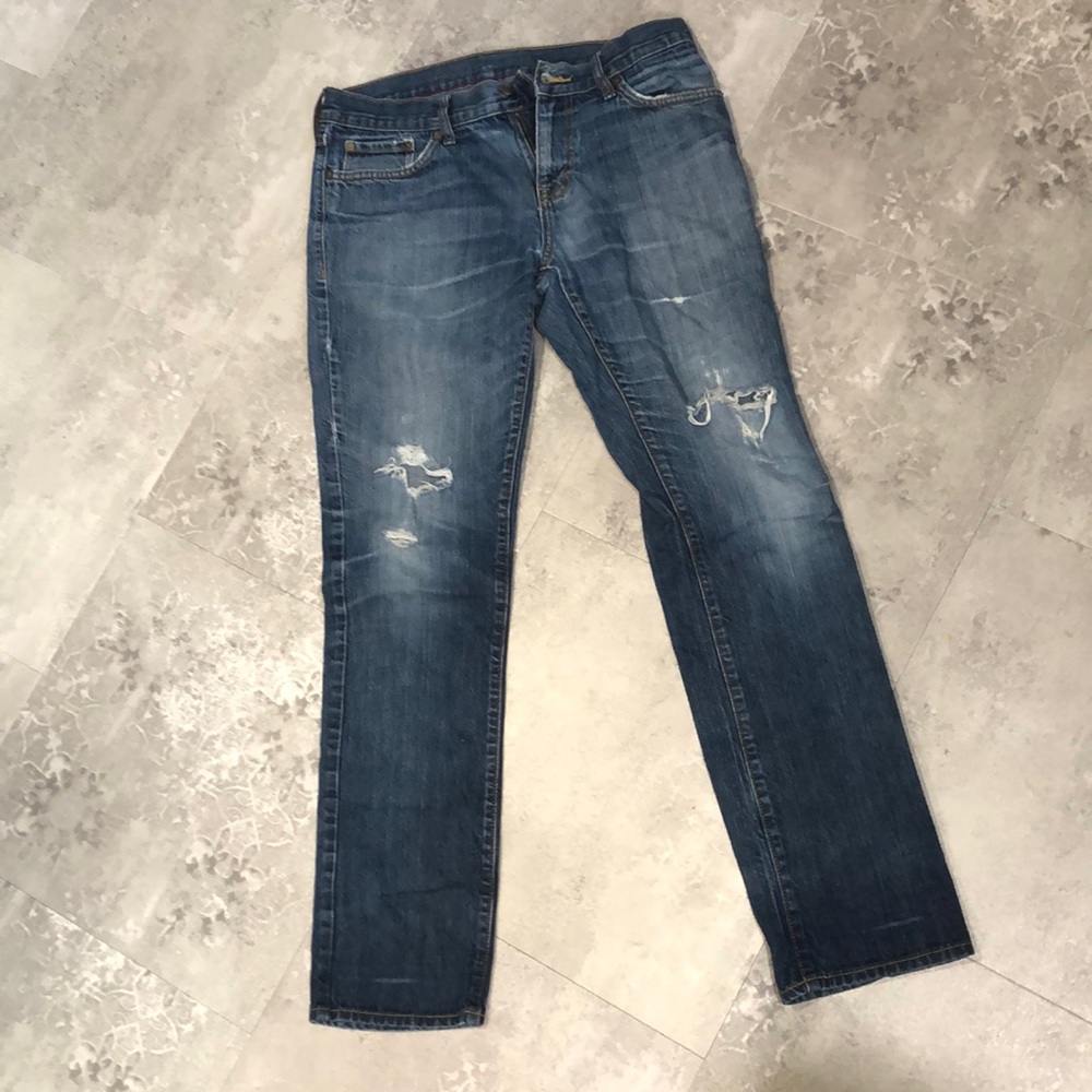 Old navy slim jeans.  Size 32 waist, 34 length.  Denim blue.